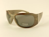 6758B - Premium Woman