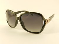 F8901B - Premium Woman